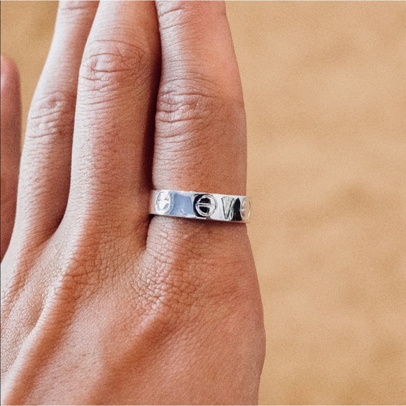 Silver Screw Love Ring - Picture 6 of 8